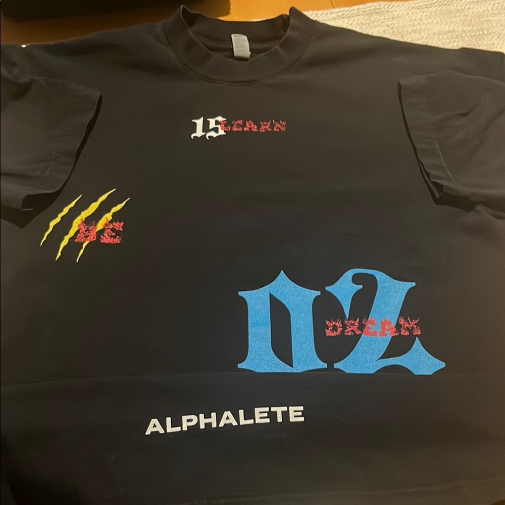 Alphalete Black Short Sleeve Tee with Graphic Design